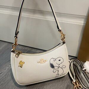 NWT Coach X Peanuts Teri Shoulder Bag With Snoopy